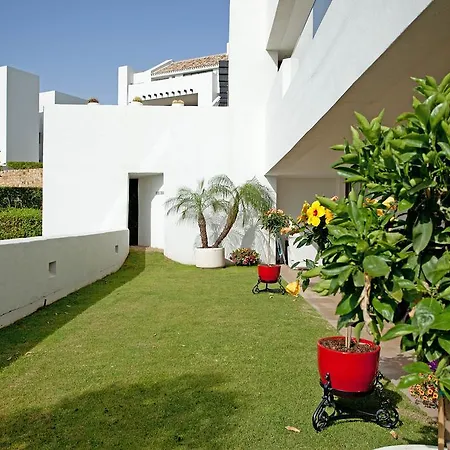 Alanda Flamingos Apartmán *