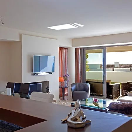 Apartmán Alanda Flamingos *